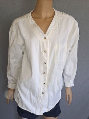 Casual White V-Neck Button-Down Shirt with Chest Pocket